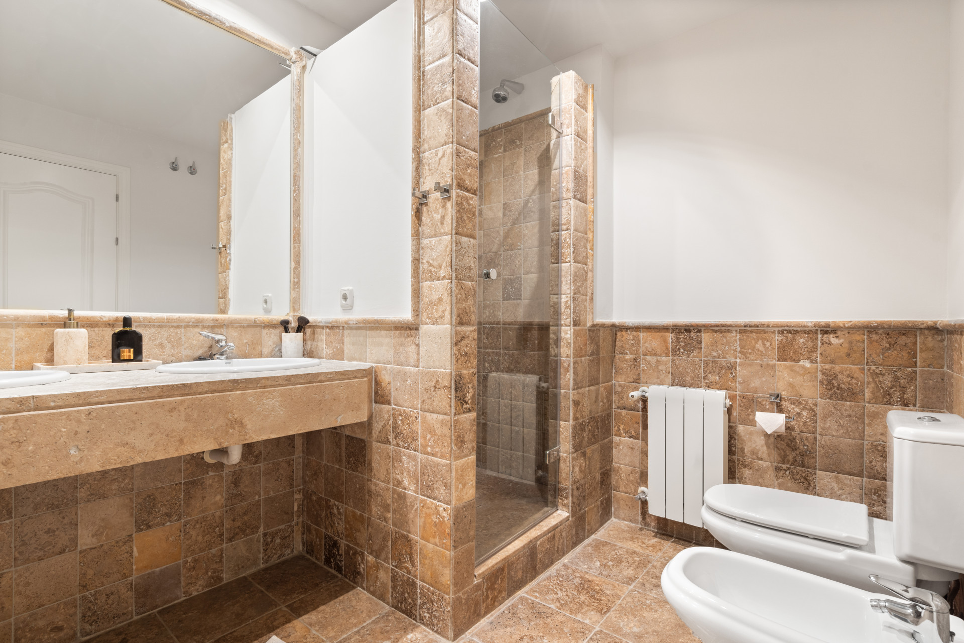 2 Bedroom Apartment in Benahavís - Фото 18