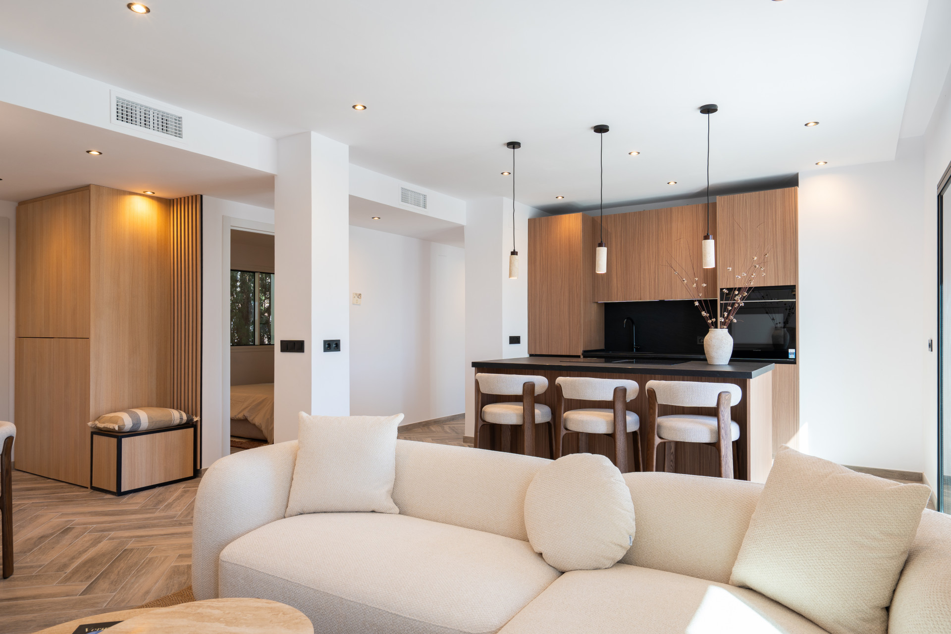 3 Bedroom Penthouse in Benahavís - Photo 8