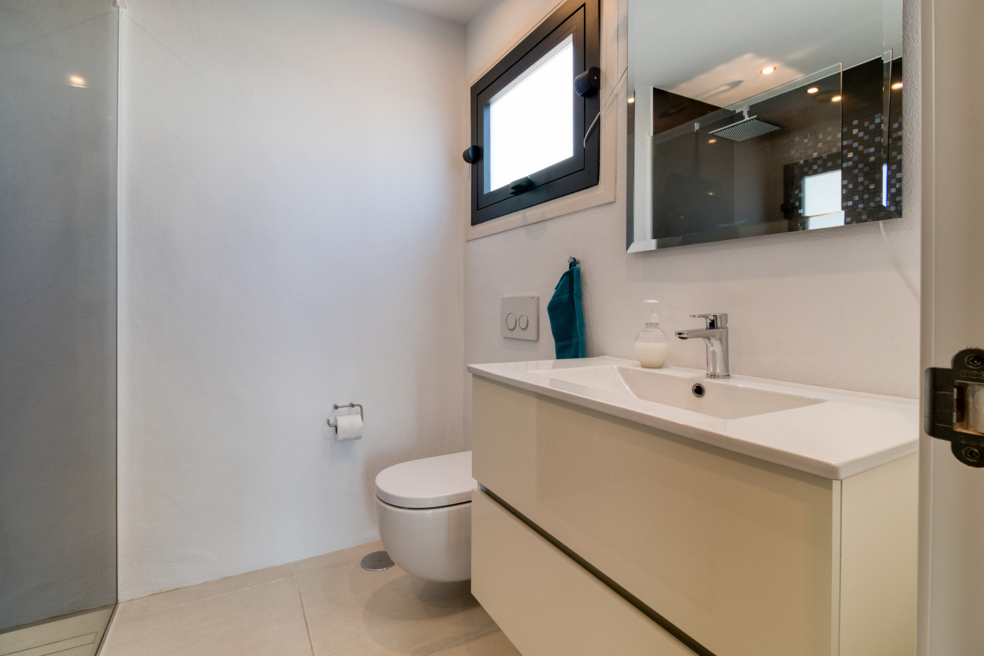 4 Bedroom Villa in Mijas - Photo 26