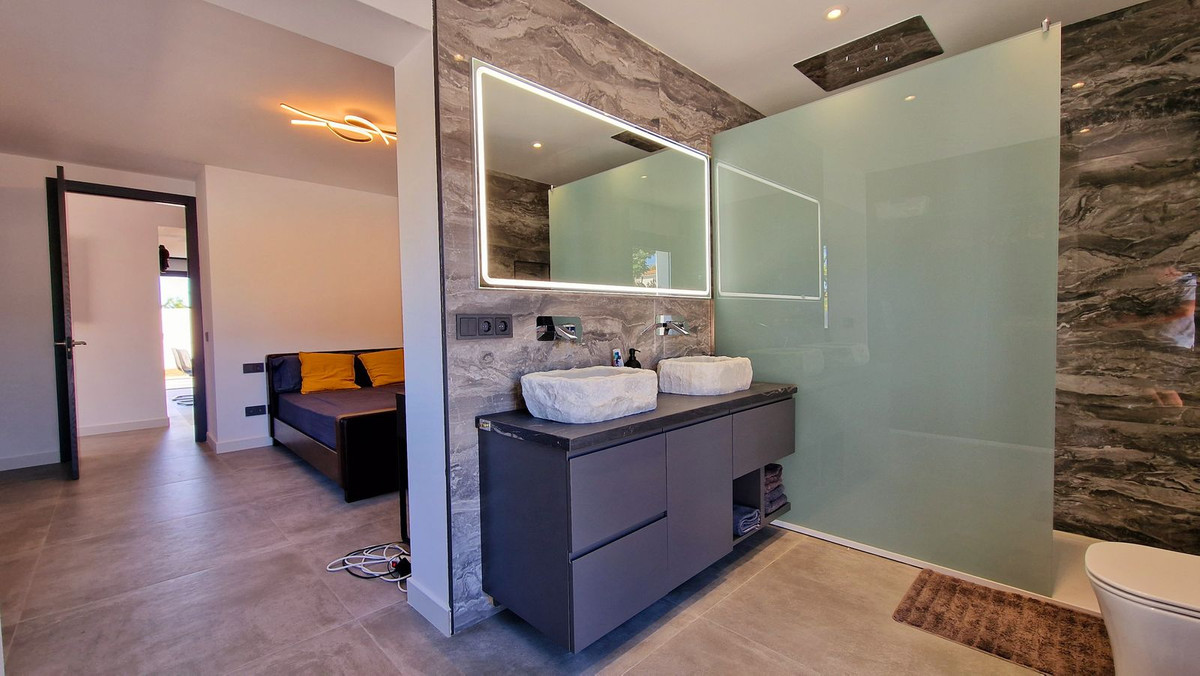 3 Bedroom Villa in San Pedro de Alcántara - Foto 16