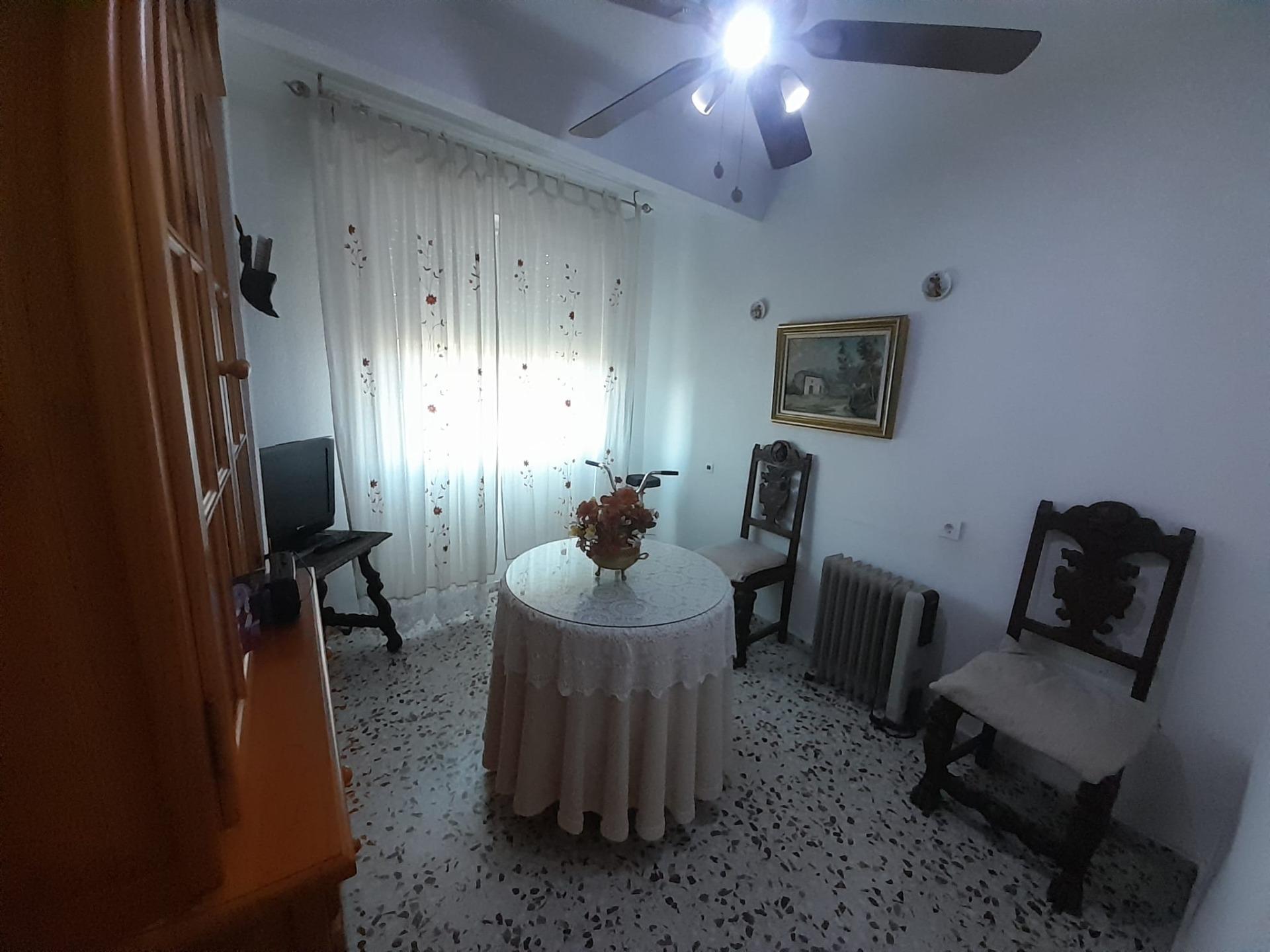 Piso de 4 dormitorios en Murcia – Foto 9