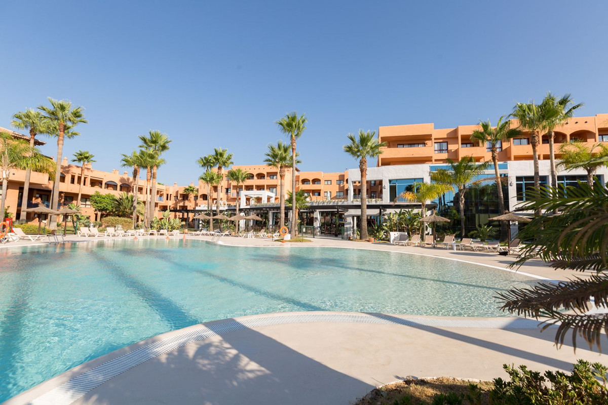 1 Bedroom Apartment in Estepona - Foto 14