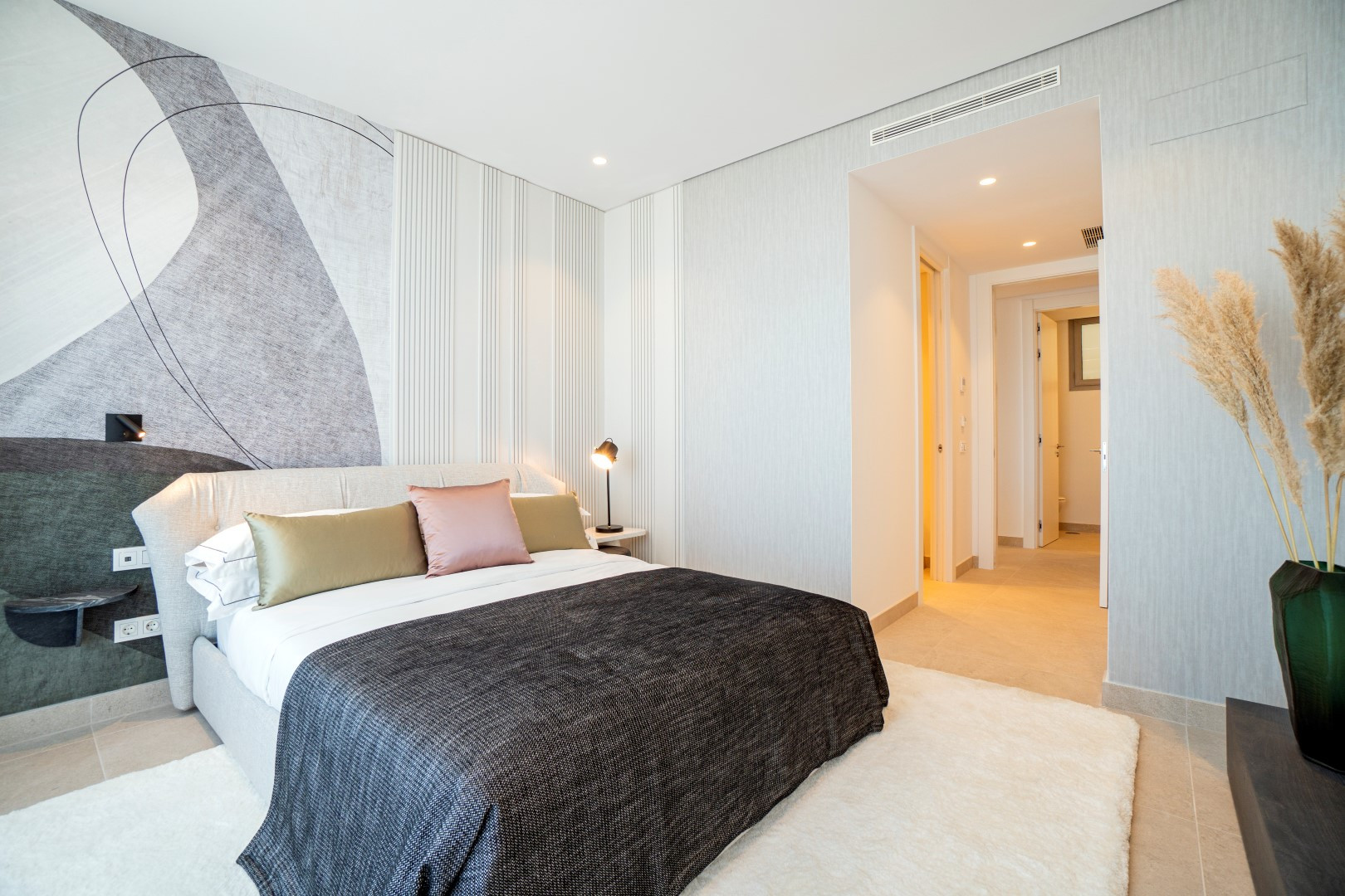 2 Bedroom Penthouse in Benahavís - Photo 11
