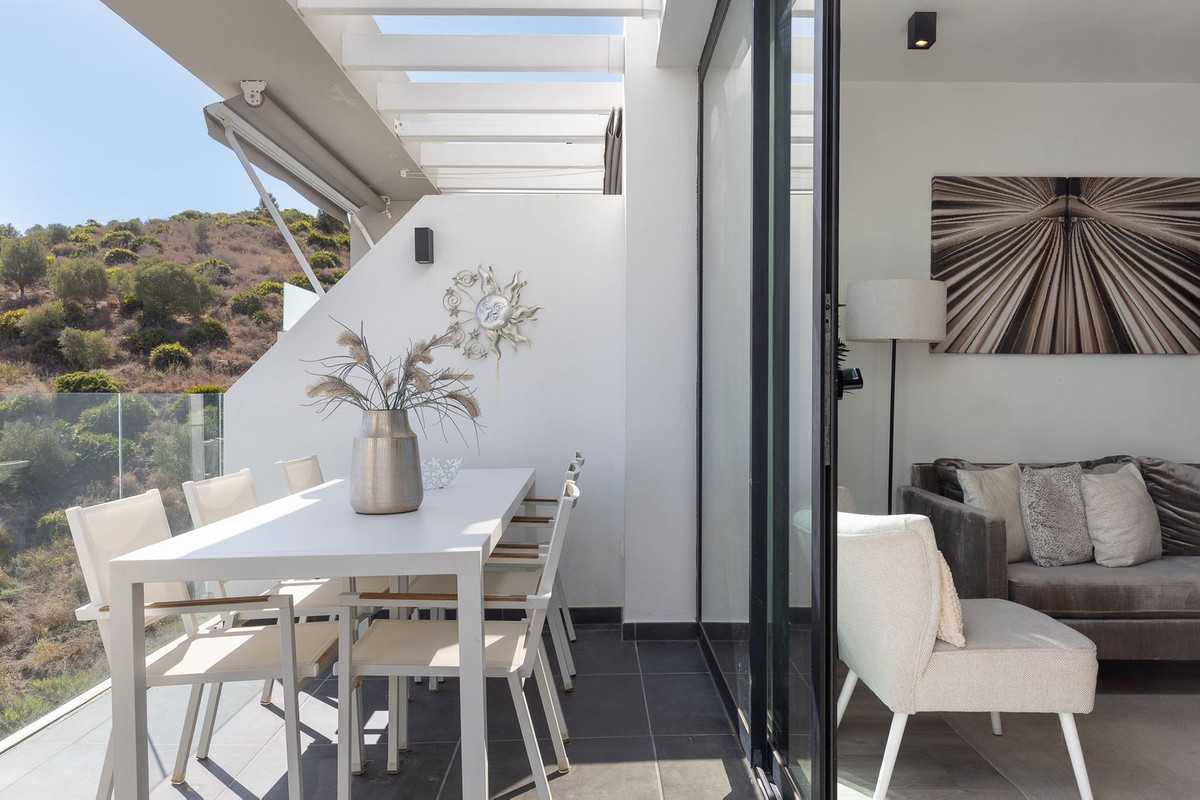 3 Bedroom Penthouse in Mijas - Photo 6