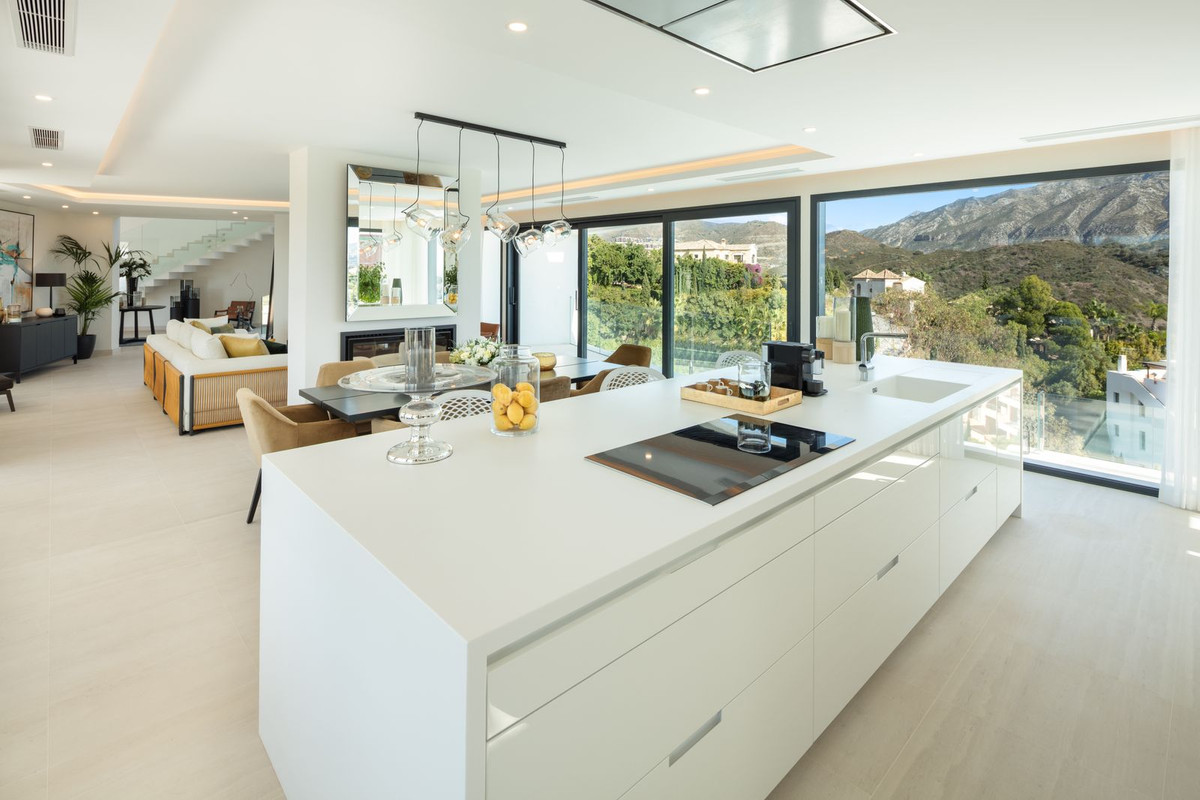 5 Bedroom Villa in Benahavís - Foto 20