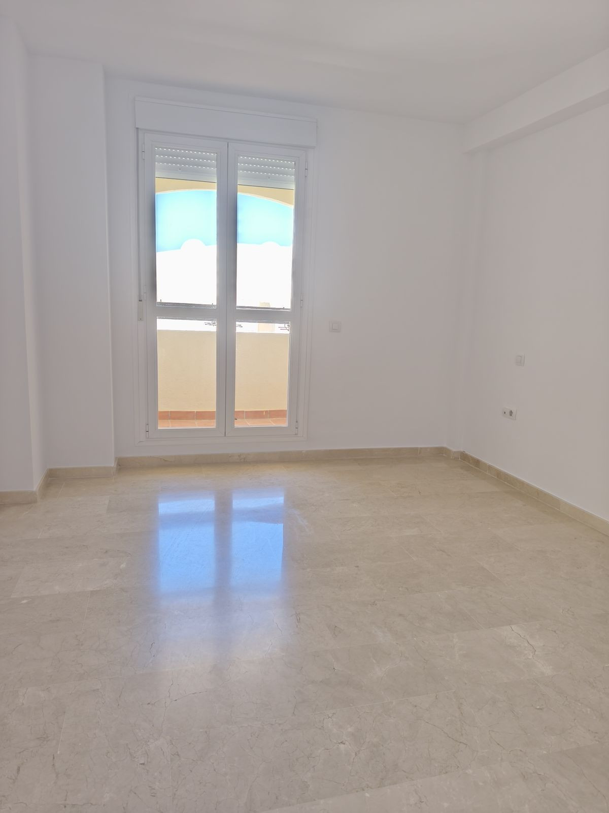 3 Bedroom Penthouse in Manilva - Foto 4