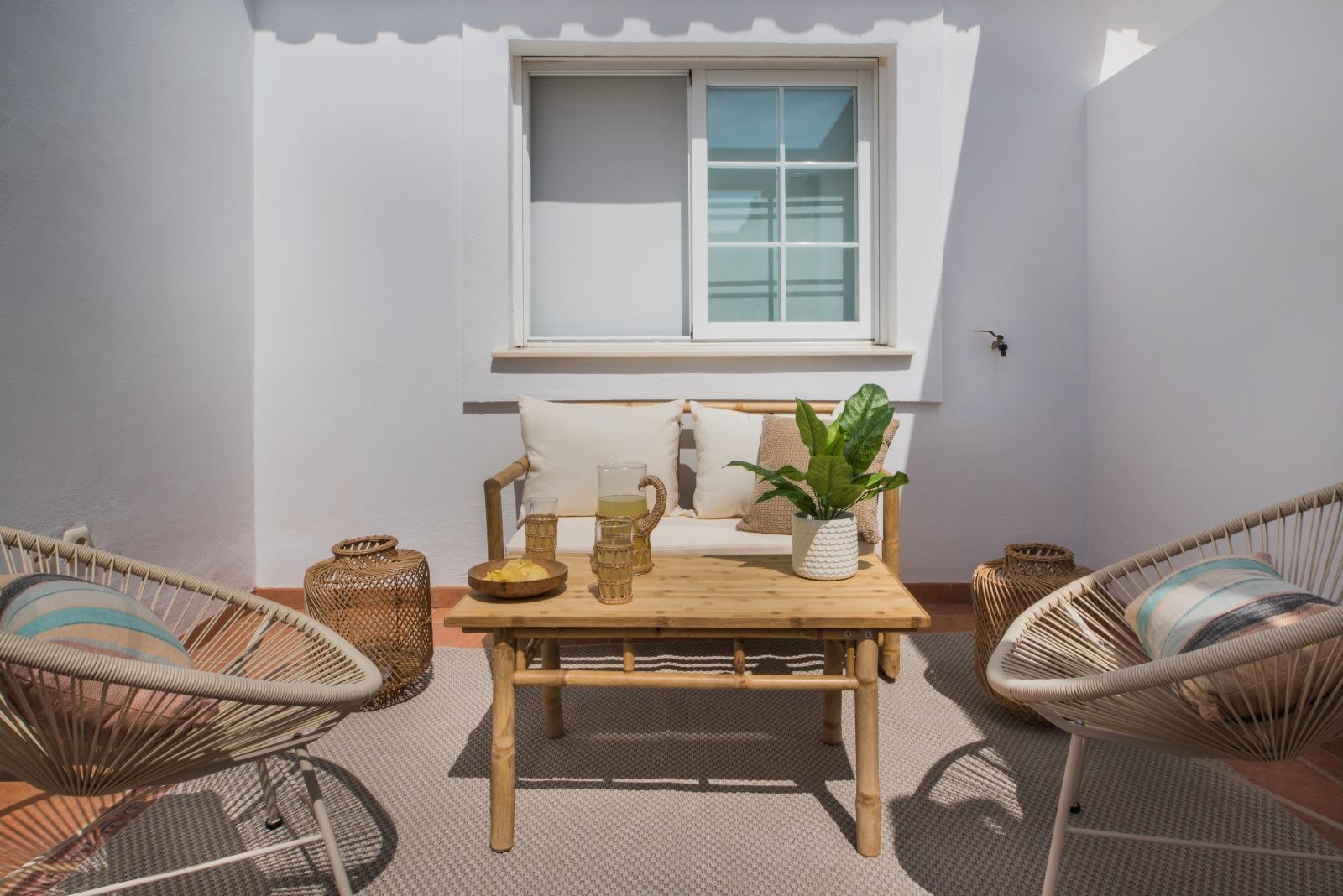 2 Bedroom Apartment in Marbella - Photo 10