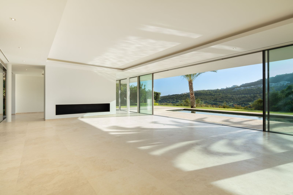 5 Bedroom Villa in Casares - Photo 15