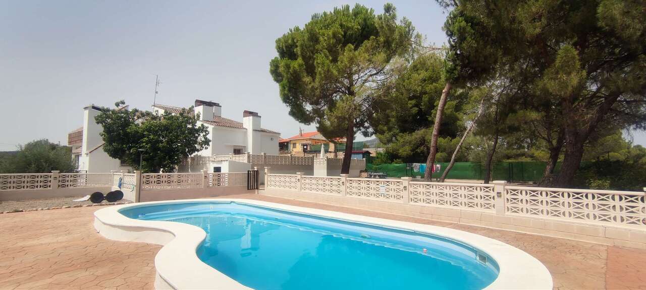 Local con piscina en Valencia – Foto 20