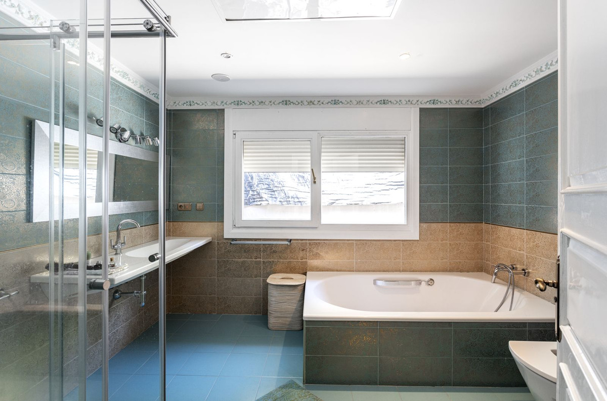 5 Bedroom Villa in Benahavís - Foto 24