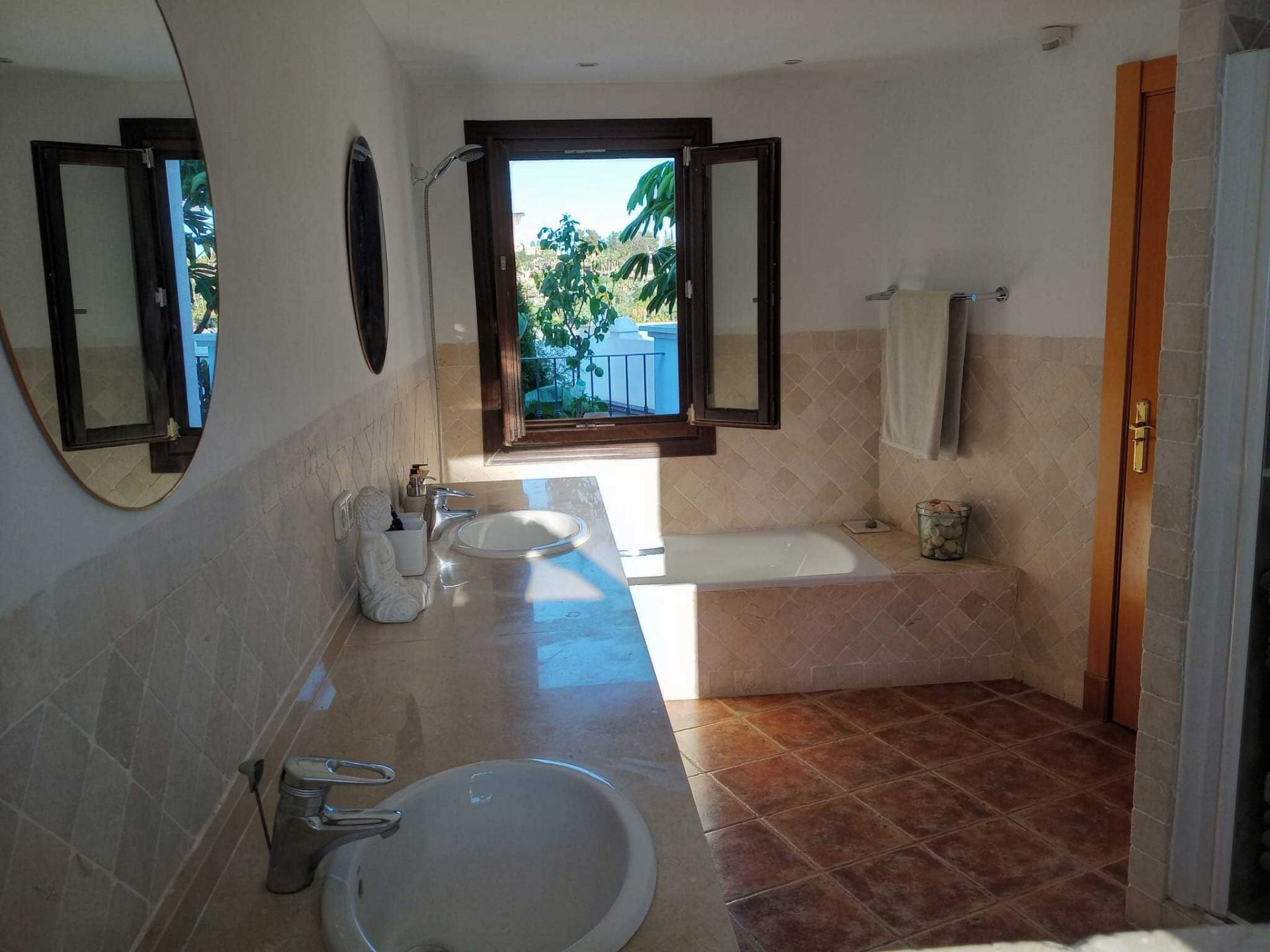 4 Bedroom Townhouse in Estepona - Фото 16