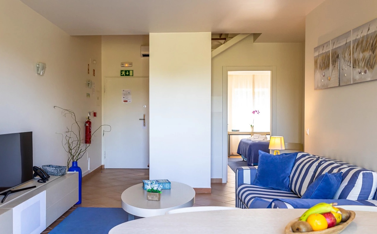 Gewerbefläche mit Pool in Spanien – Foto 4