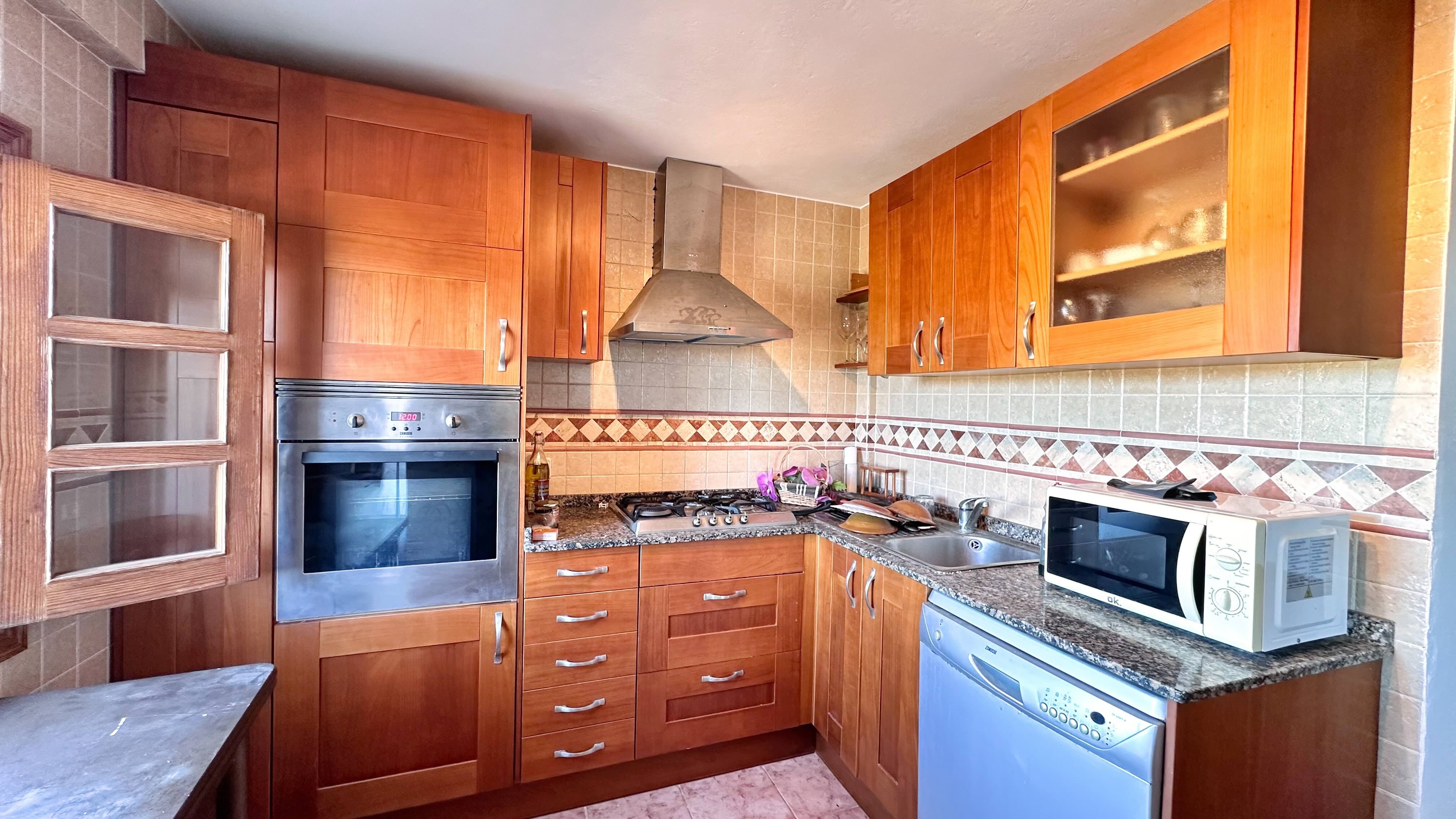 Chalet de 3 dormitorios con piscina en Baleares – Foto 11