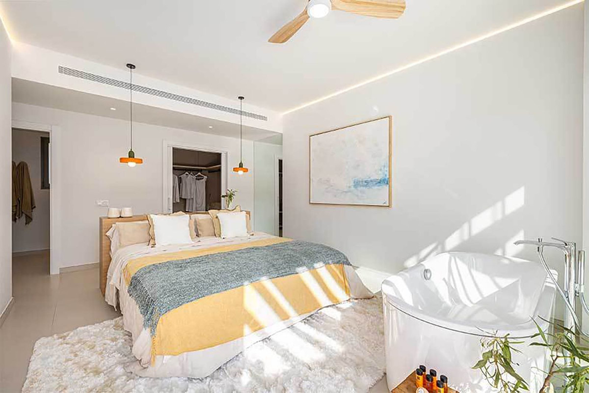 3 Bedroom Apartment in Mijas - Photo 10
