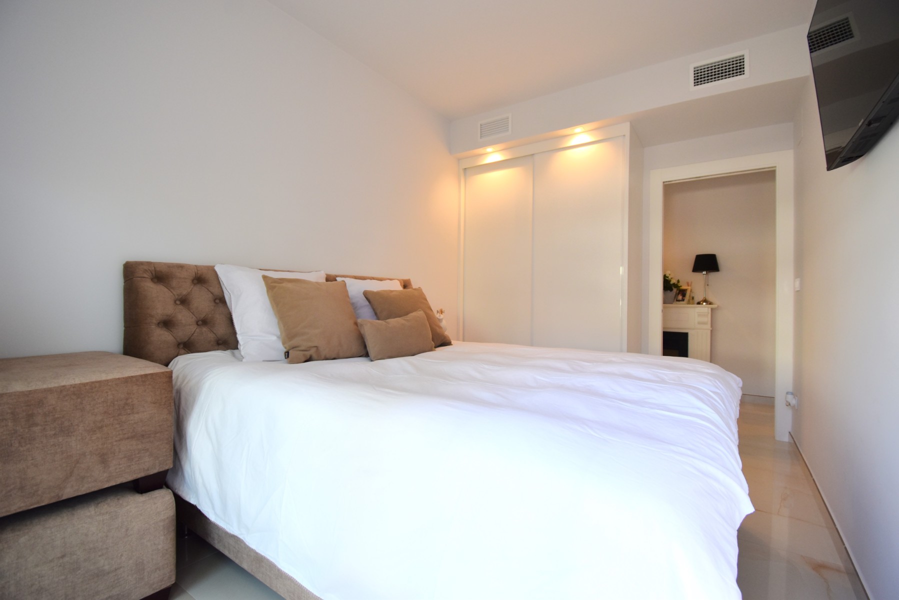 Apartamento com 3 quartos com vista mar em Alicante, Espanha – Foto 12