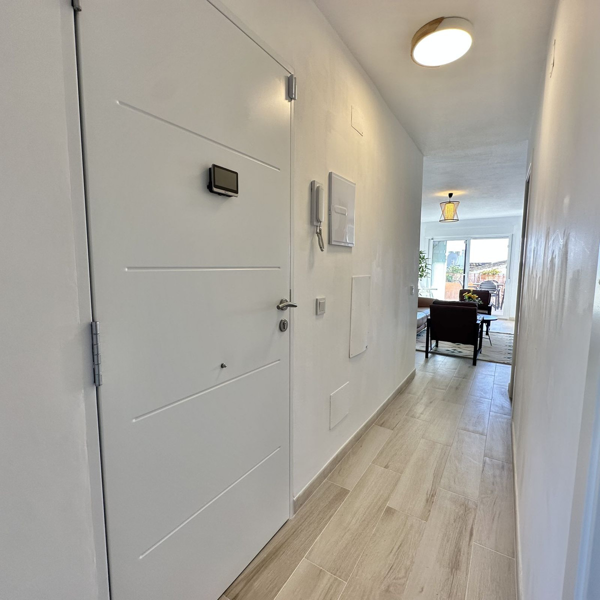 2 Bedroom Apartment in Mijas - Photo 22