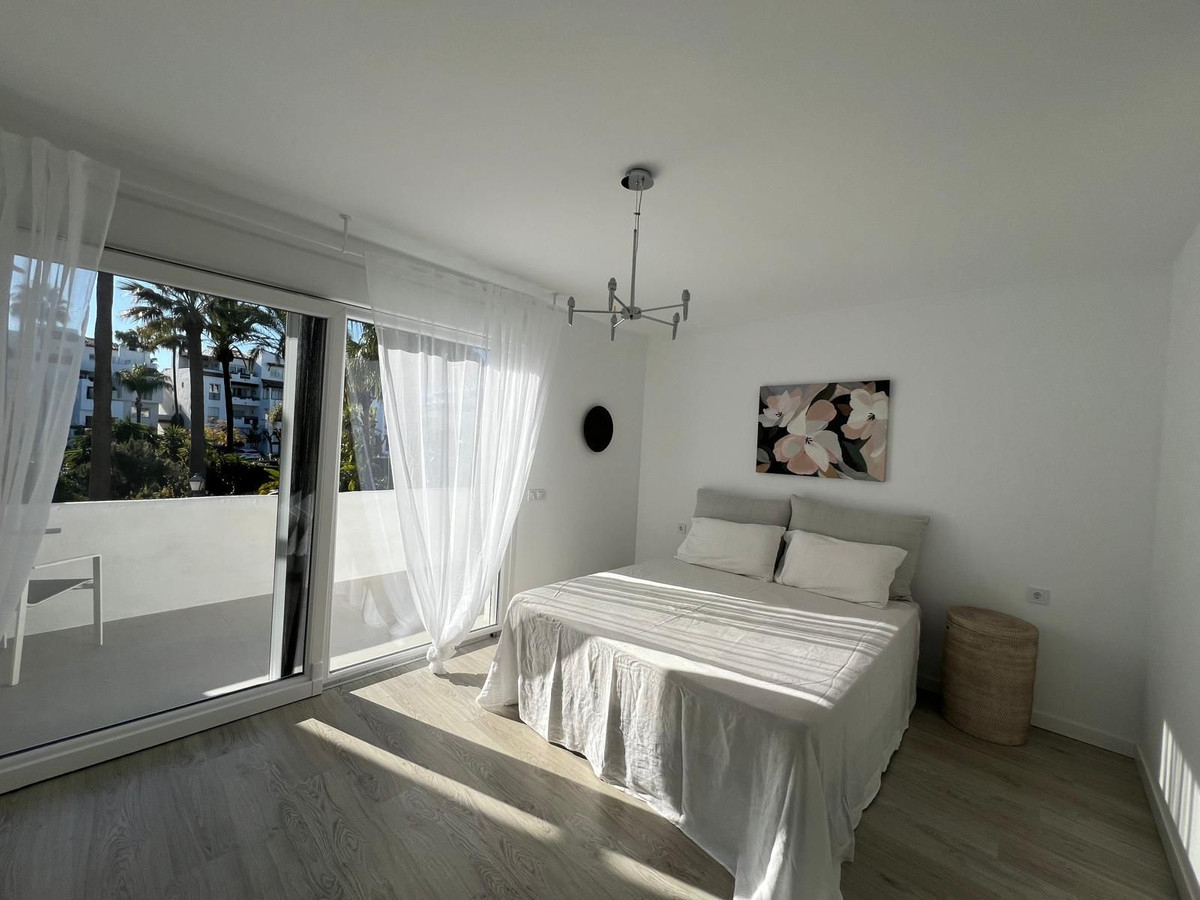 3 Bedroom Townhouse in Estepona - Photo 8
