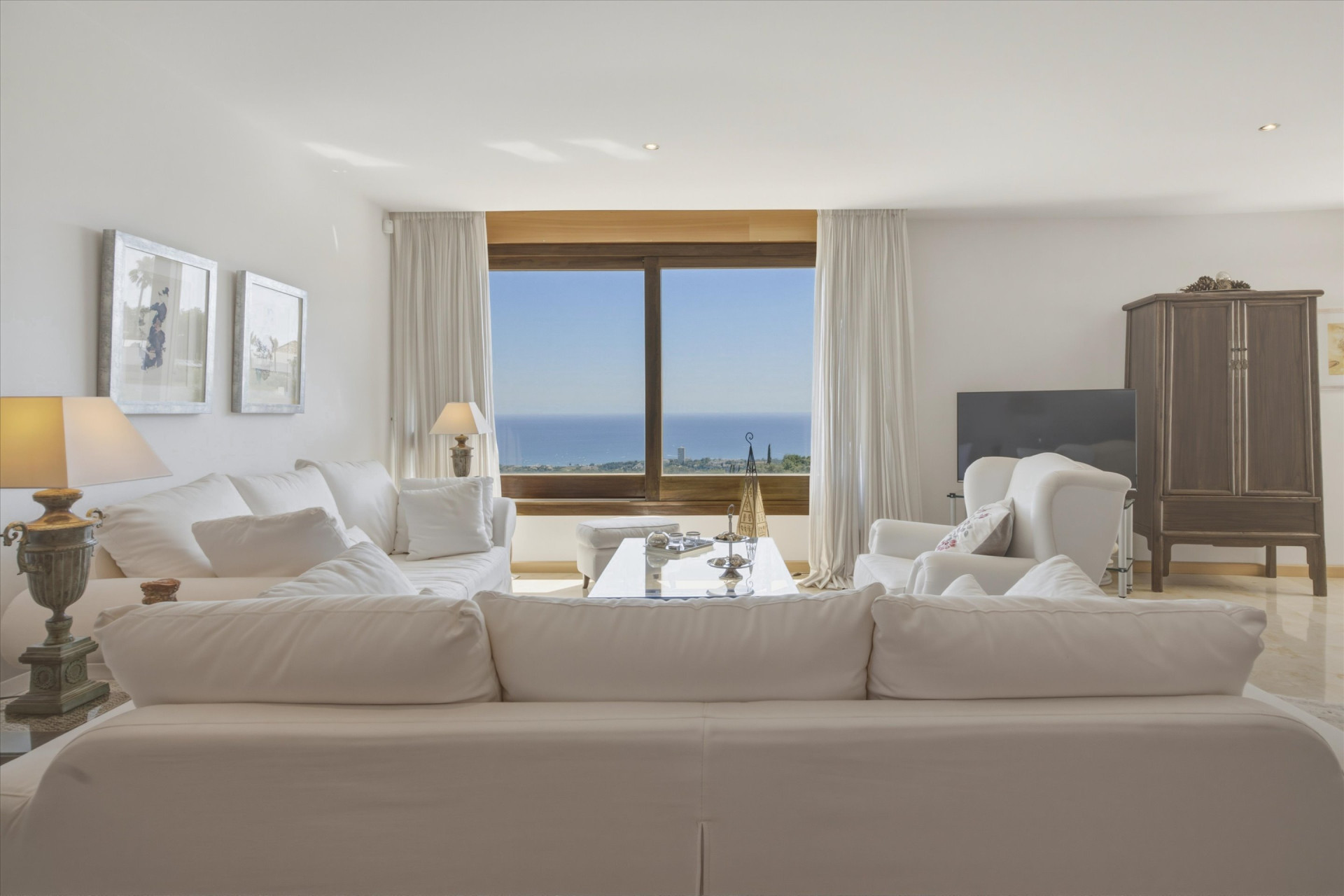 3 Bedroom Apartment in Marbella - Photo 5