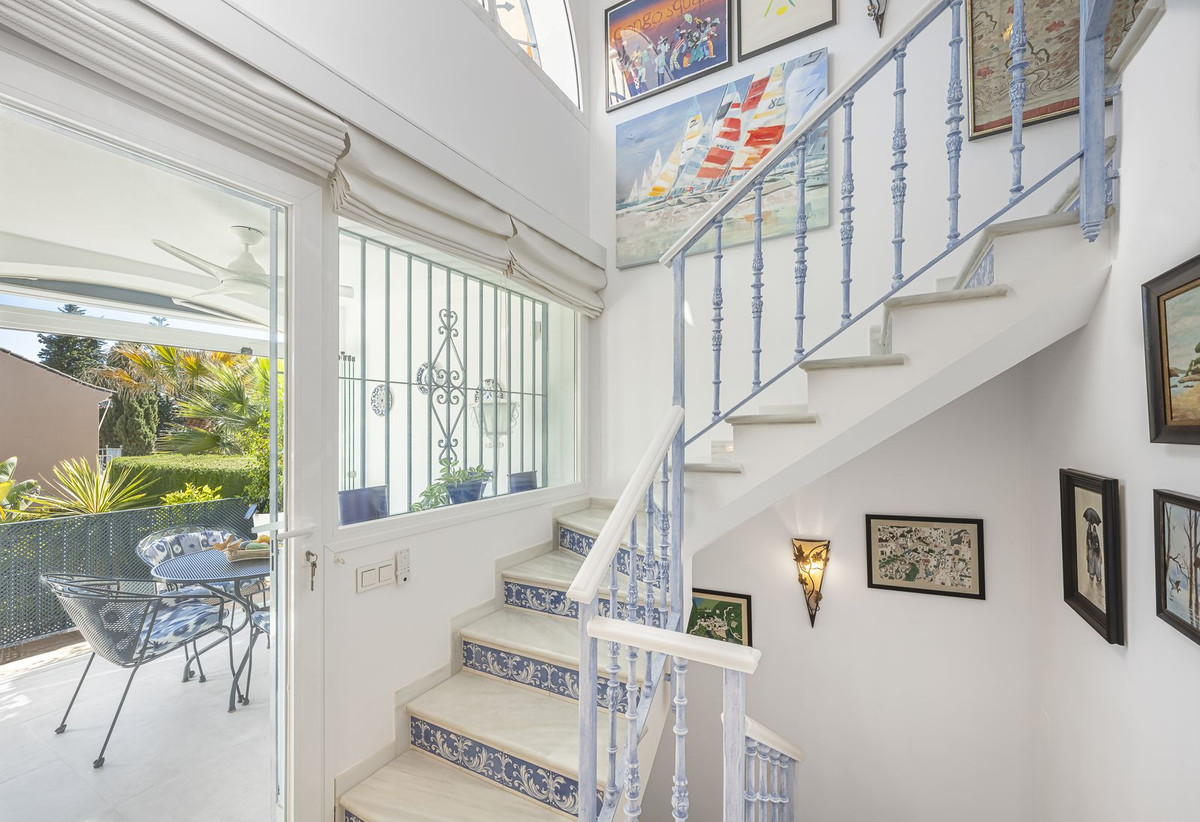3 Bedroom Townhouse in Marbella - Photo 18