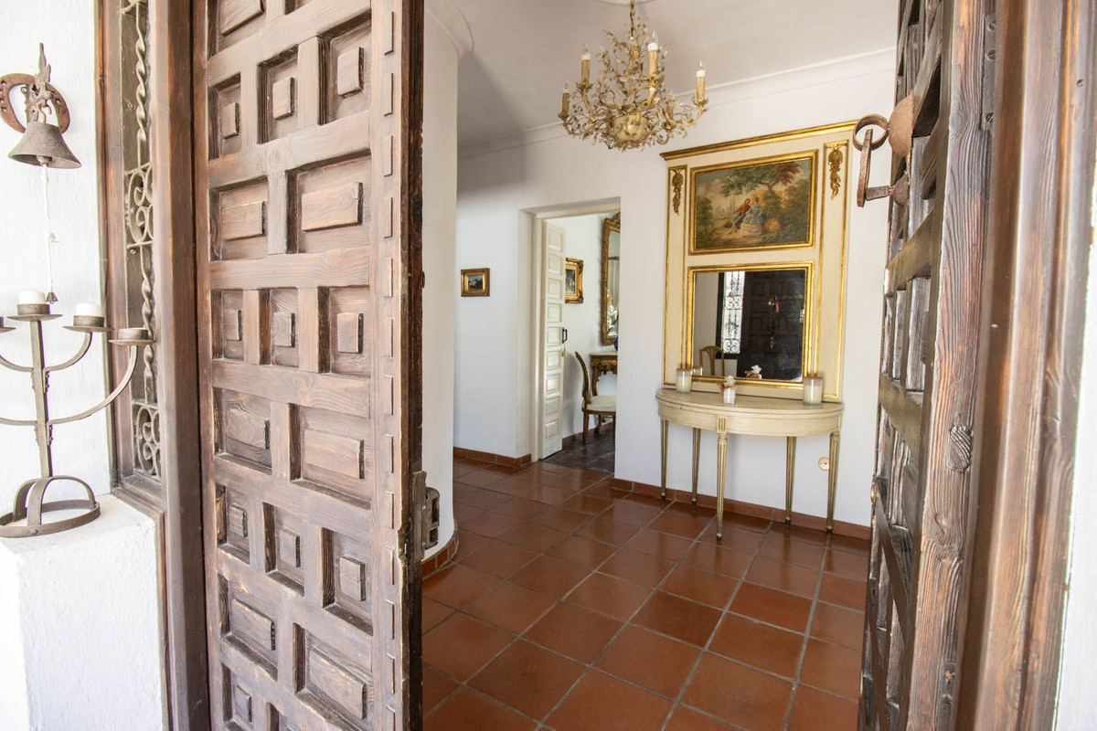 4 Bedroom Villa in Benahavís - Foto 21