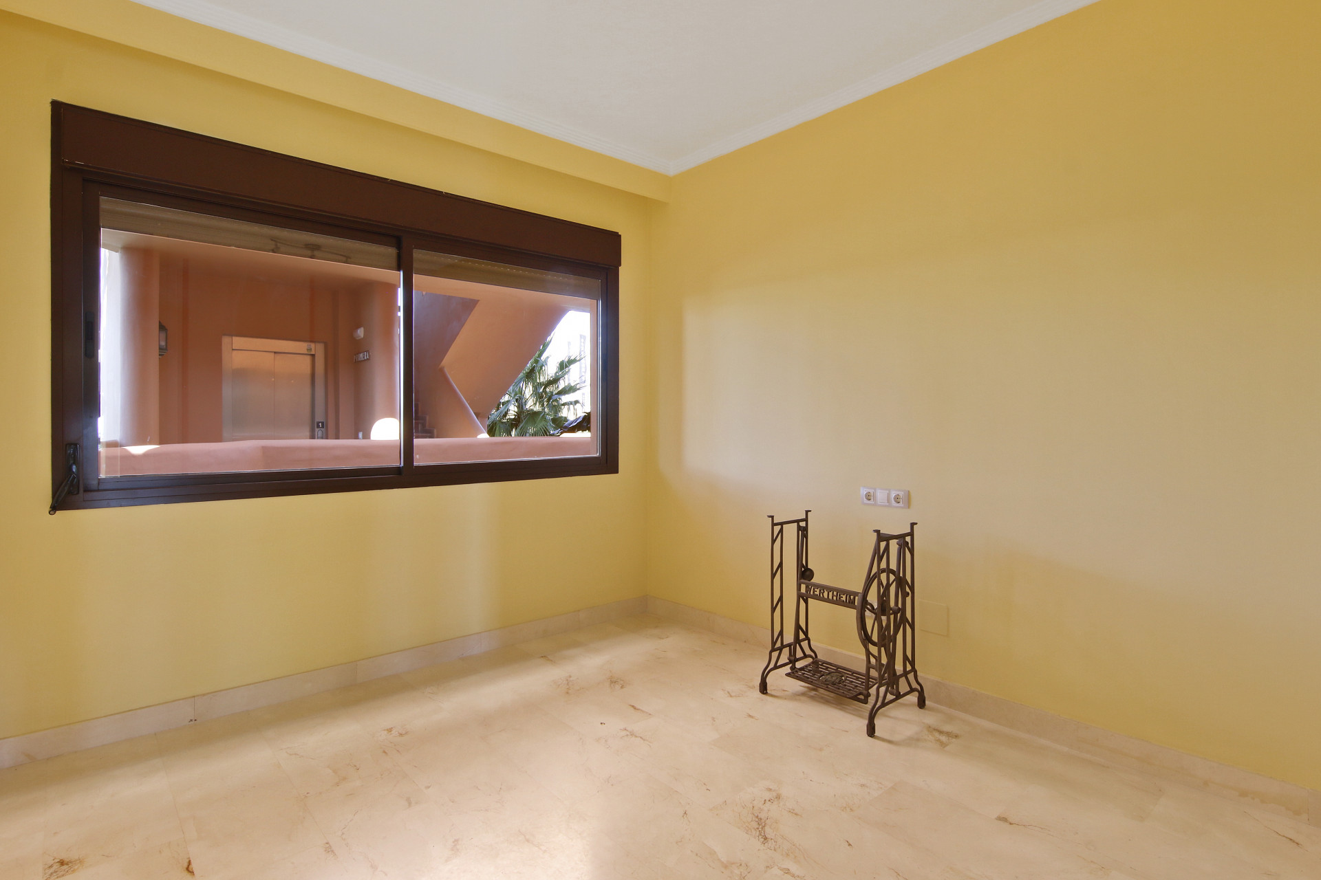 2 Bedroom Penthouse in Estepona - Photo 8