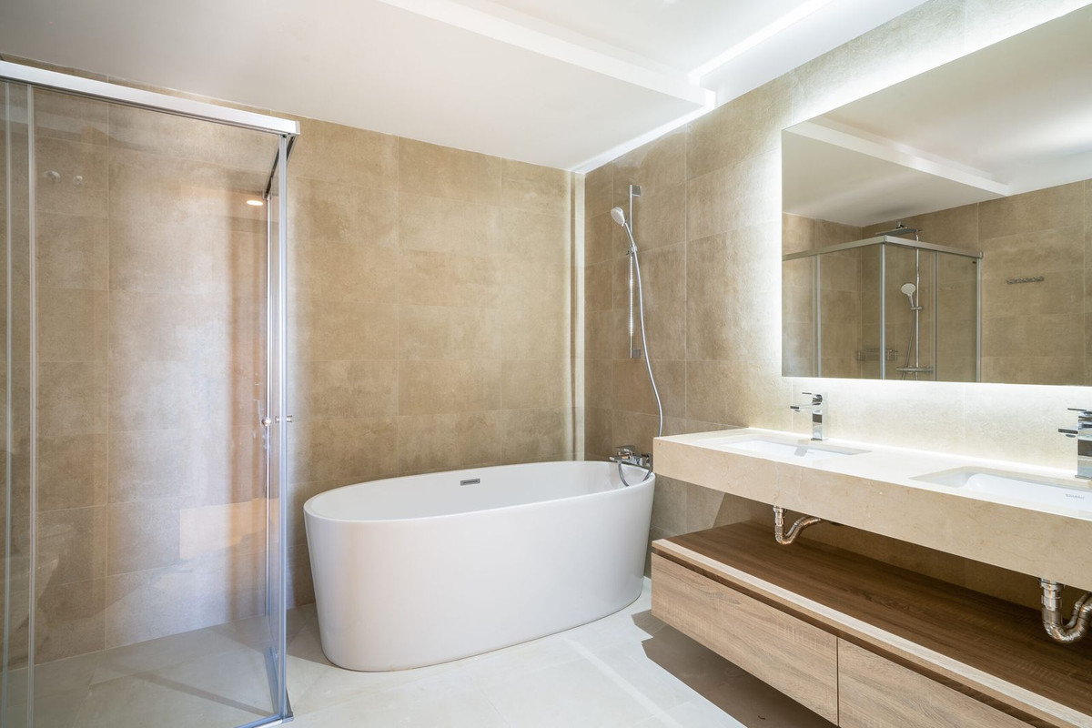 4 Bedroom Villa in Benahavís - Foto 16