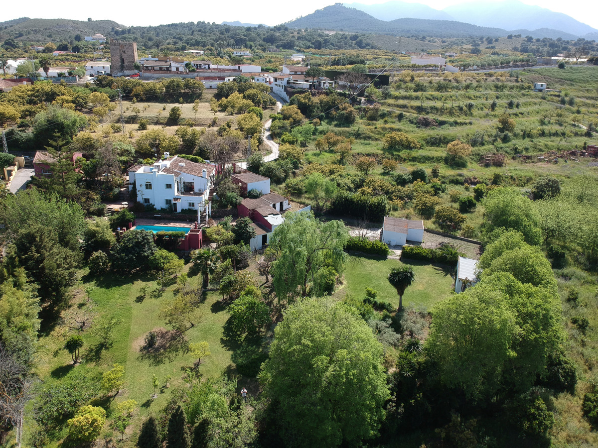 3 Bedroom Country house in Alhaurín el Grande - Photo 5