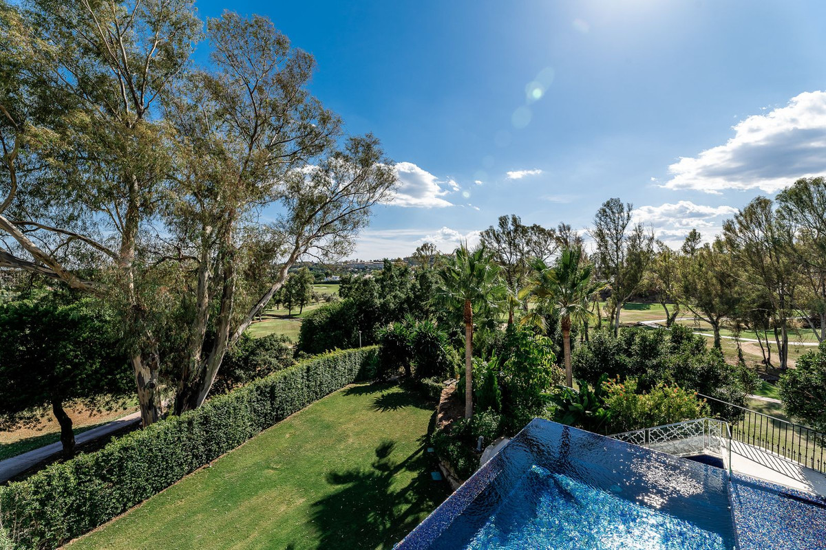 5 Bedroom Villa in Marbella - Photo 15
