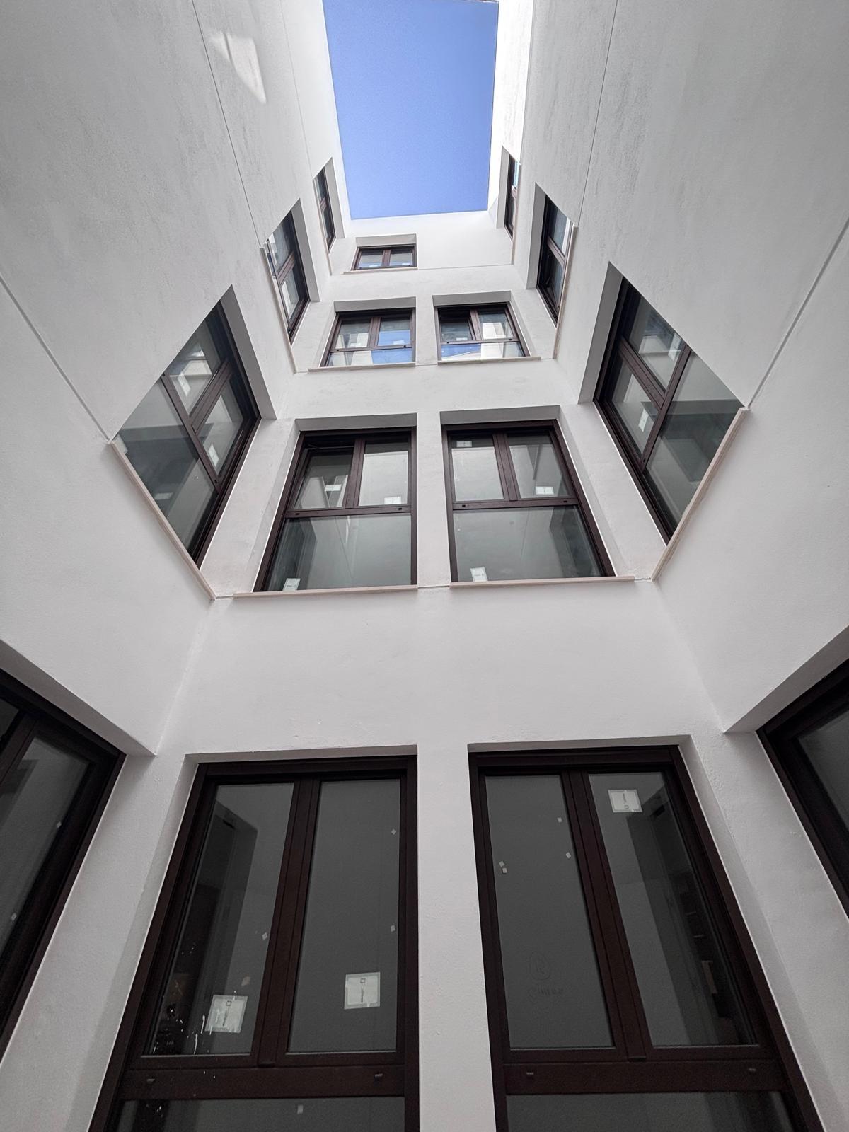 3 Bedroom Penthouse in Fuengirola - Photo 4