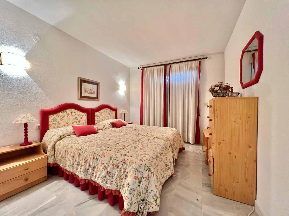 3 Bedroom Townhouse in Estepona - Foto 24