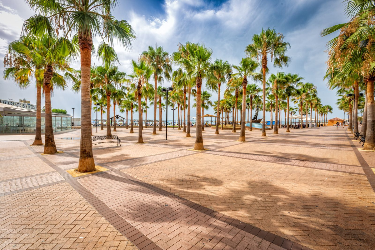 1 Bedroom Apartment in Fuengirola - Foto 4