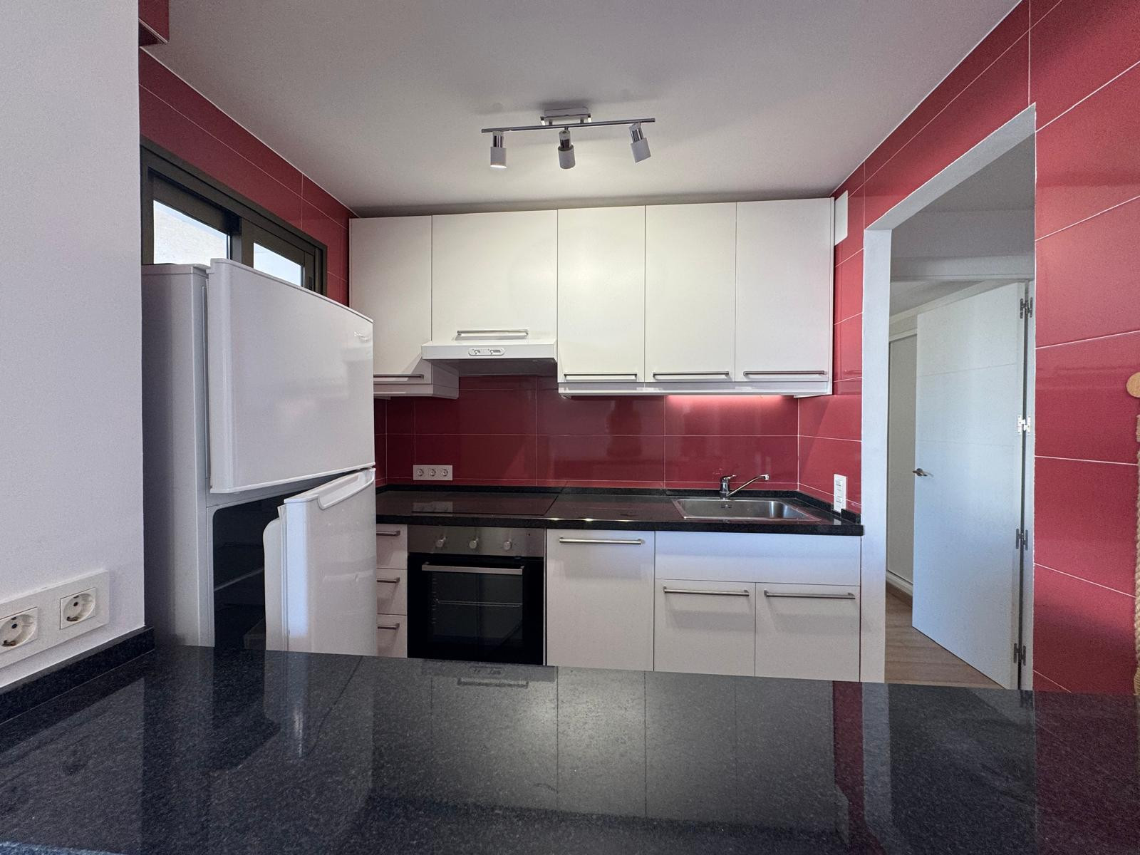 2 Bedroom Apartment in Estepona - Photo 13