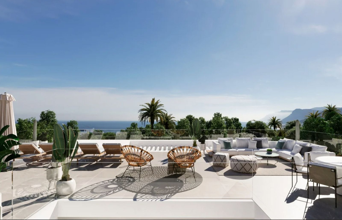 5 Bedroom Villa in Estepona - Photo 9