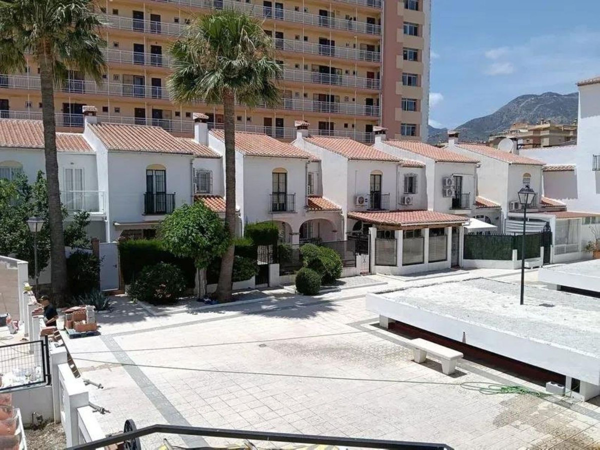 3 Bedroom Townhouse in Torremolinos - Photo 27