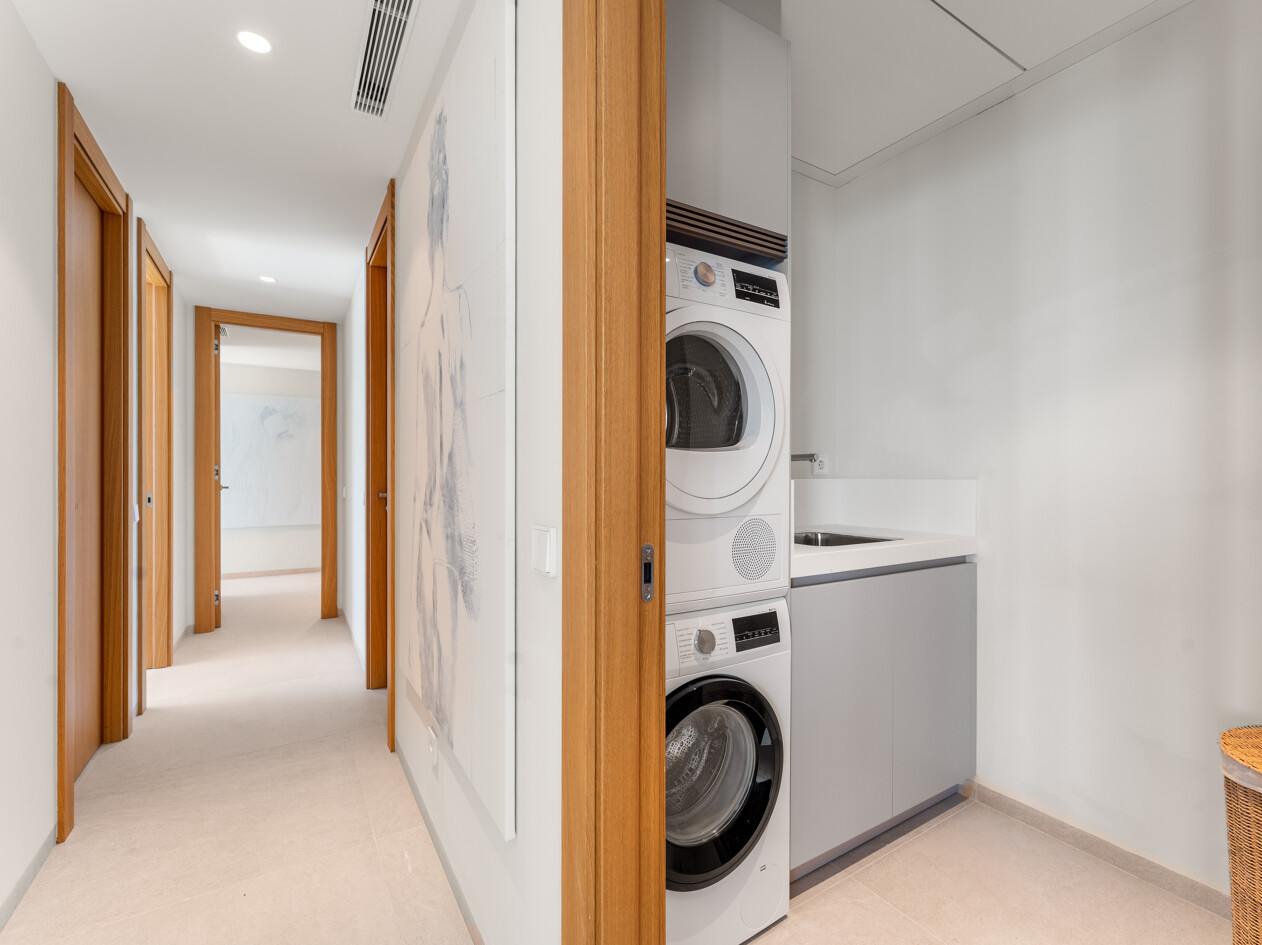 3 Bedroom Apartment in Benahavís - Photo 21