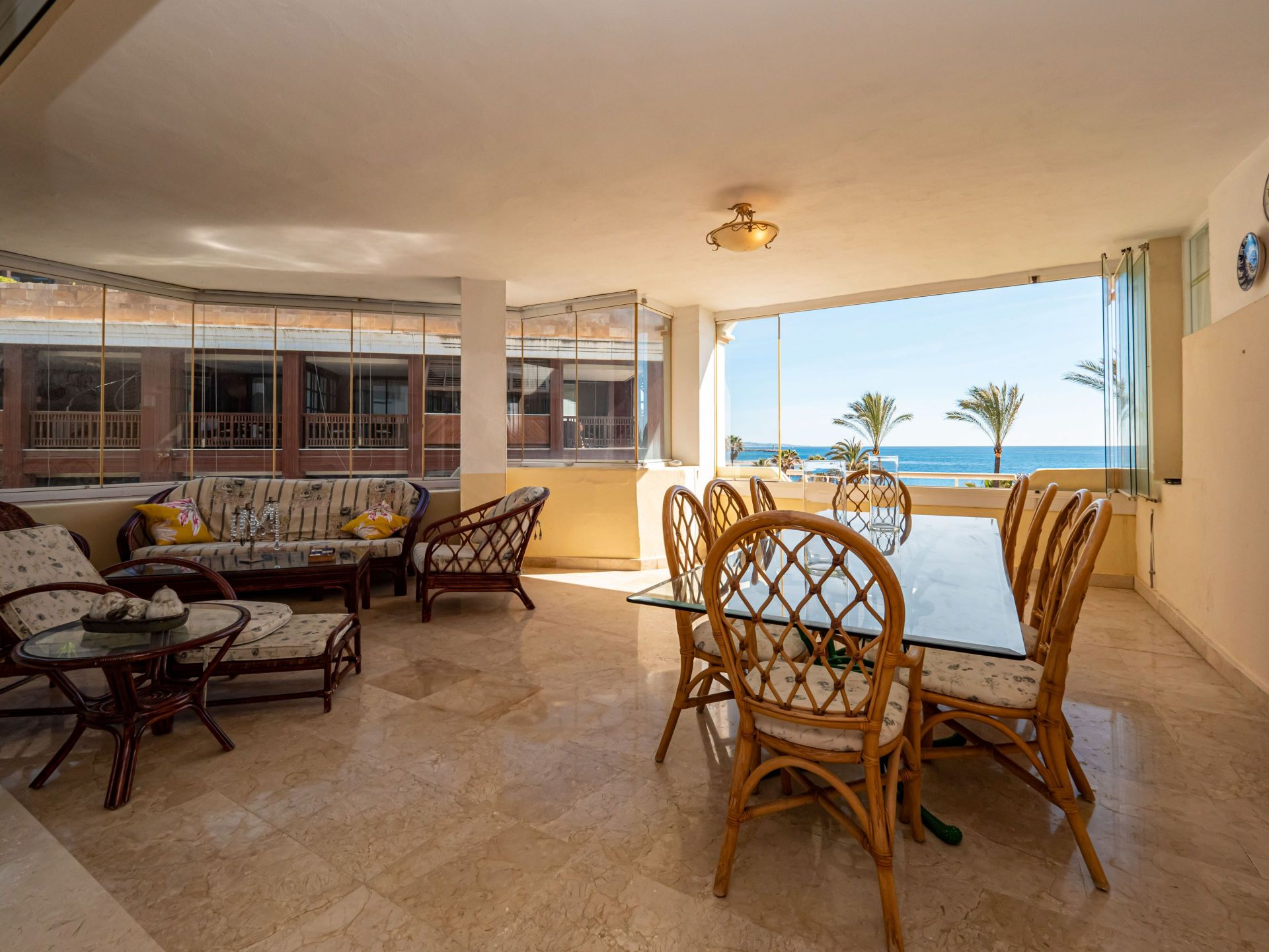2 Bedroom Apartment in Marbella - Photo 6