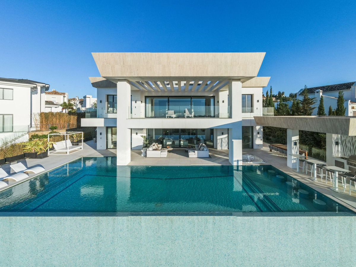 7 Bedroom Villa in Benahavís - Фото 4