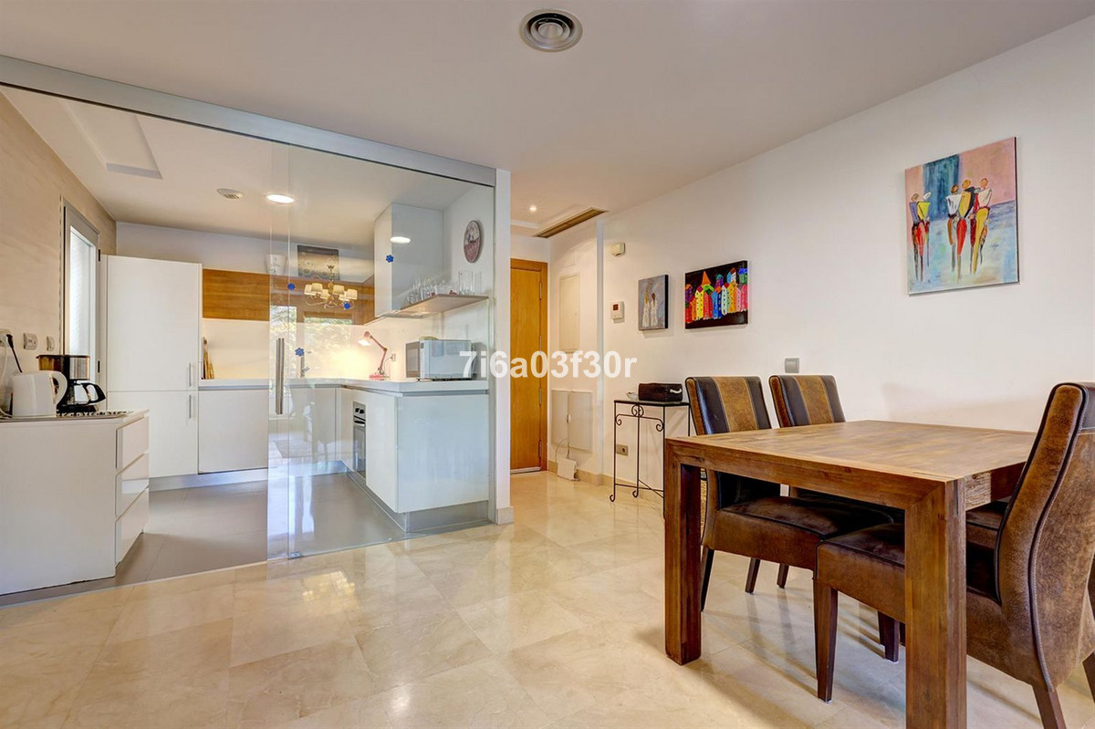 3 Bedroom Apartment in Marbella - Photo 6