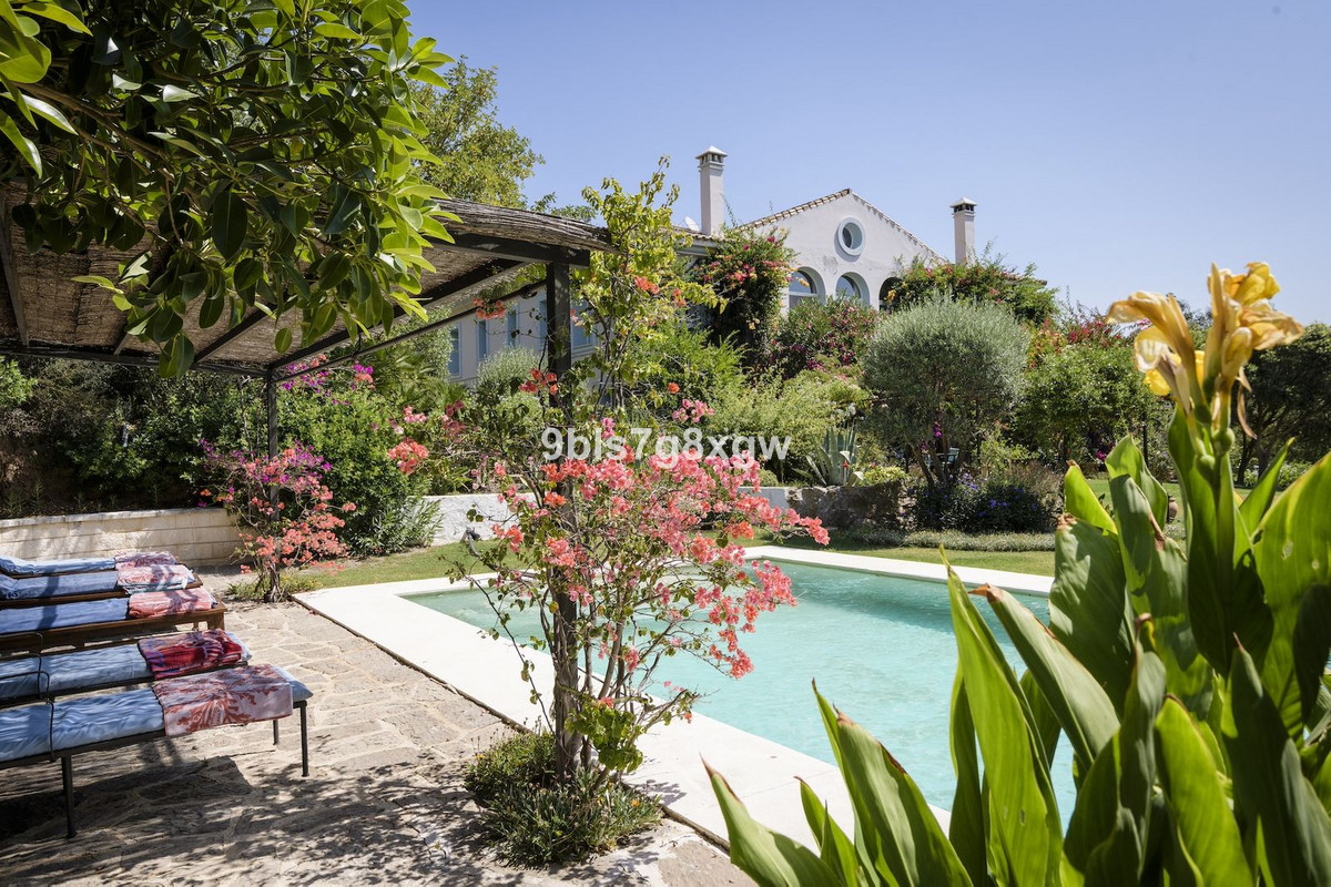 9 Bedroom Country house in Gaucín - Photo 2
