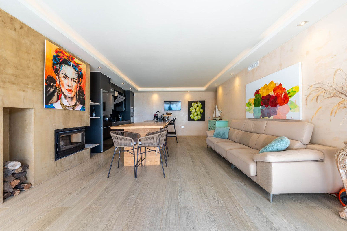 2 Bedroom Villa in Marbella - Photo 55