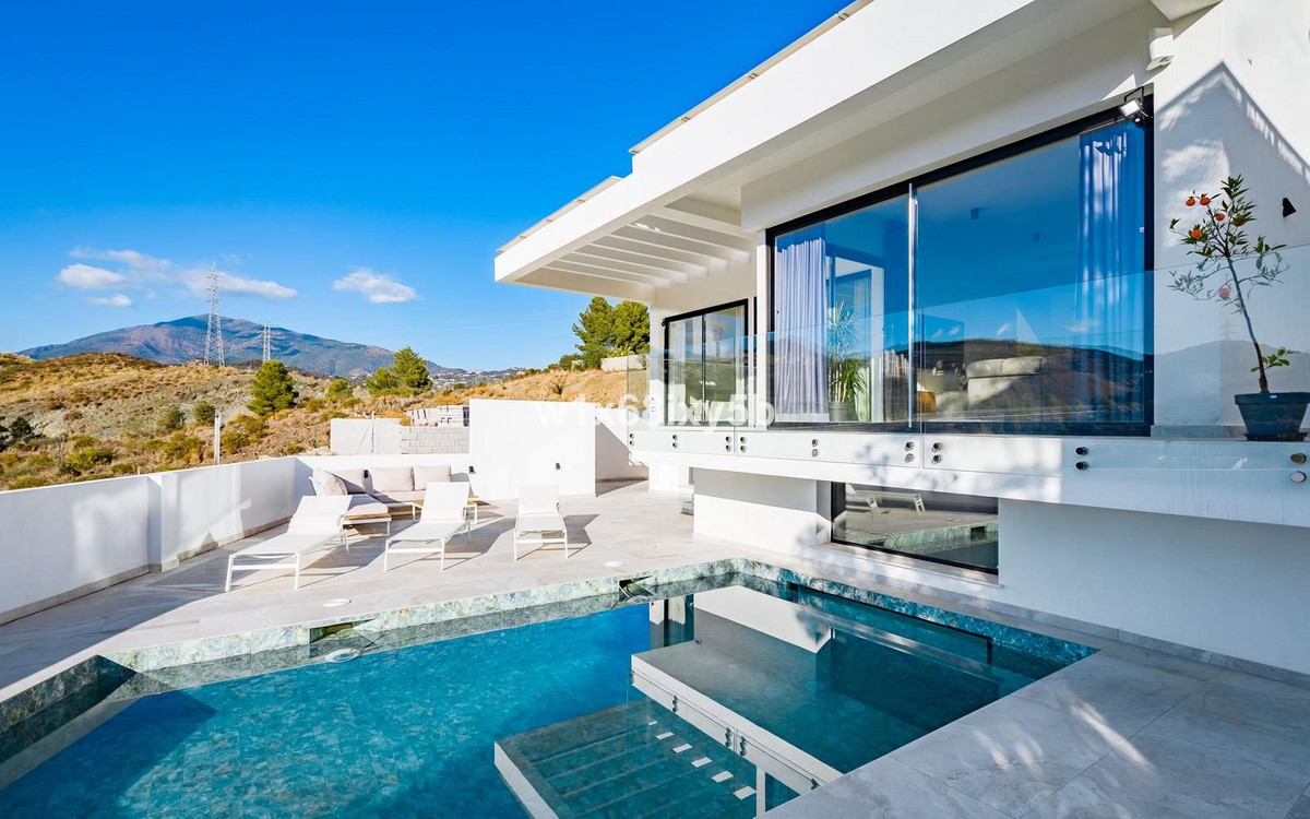 5 Bedroom Villa in Benahavís - Фото 30