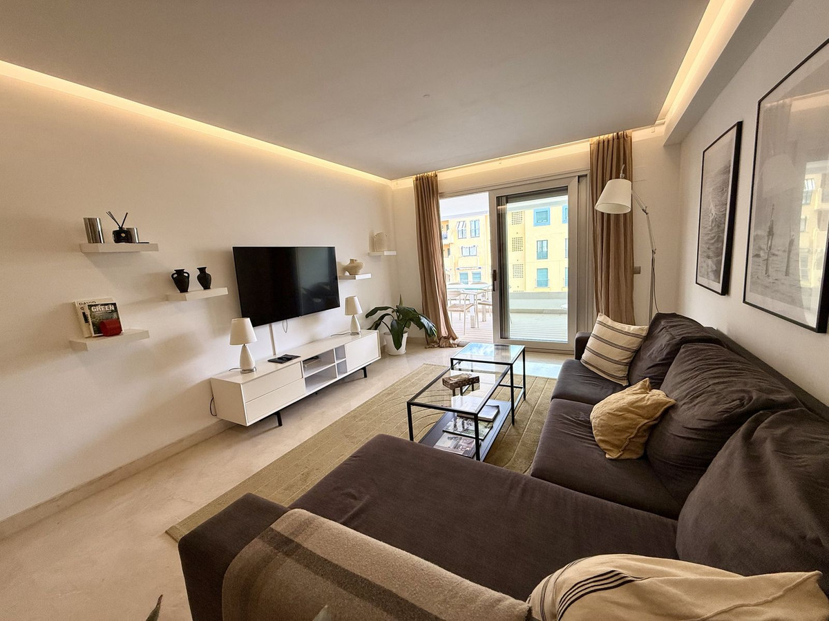 3 Bedroom Penthouse in San Pedro de Alcántara - Photo 19