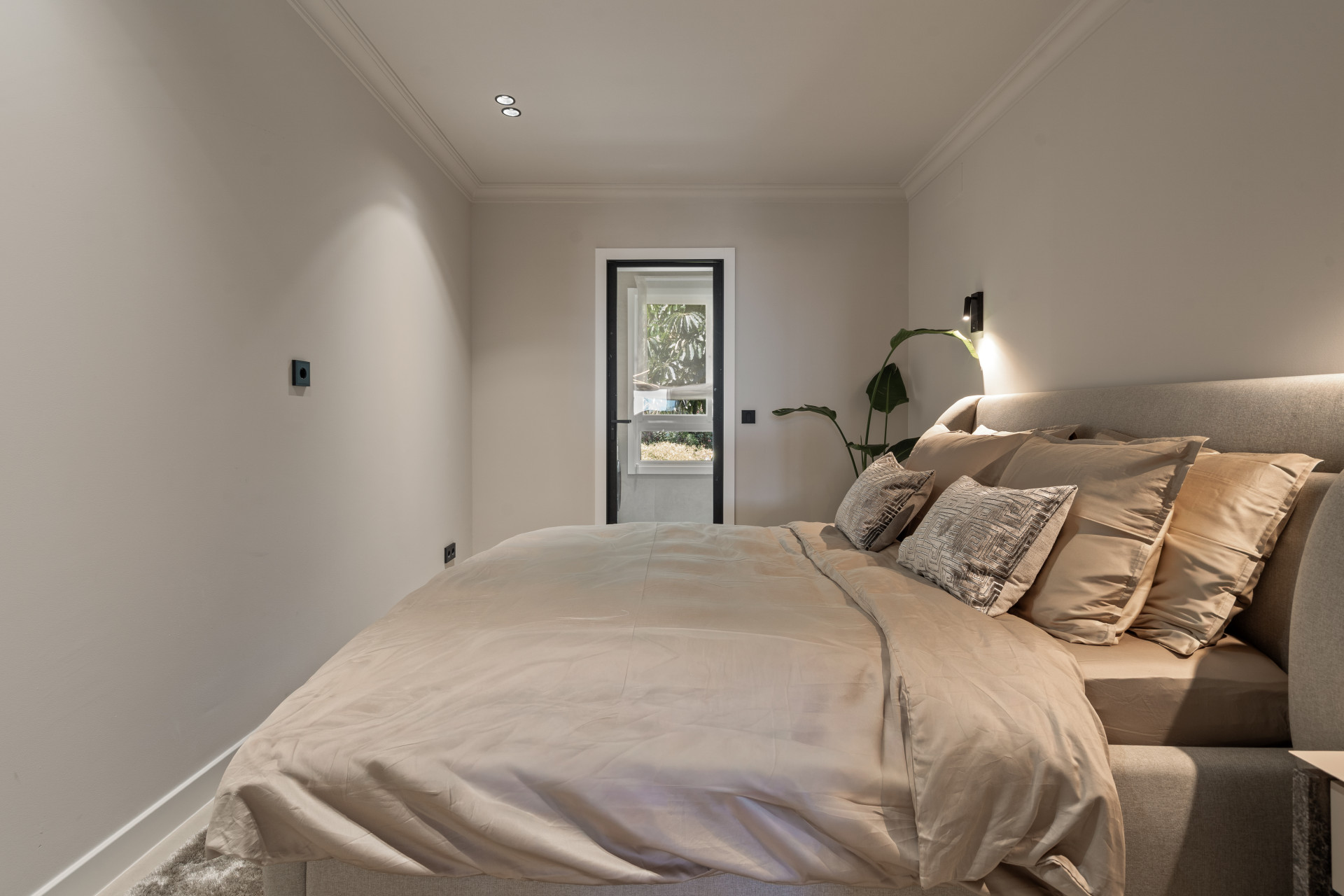 3 Bedroom Apartment in Benahavís - Photo 18