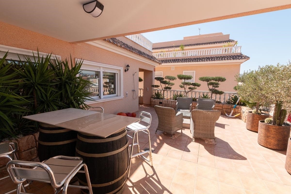 Apartamento com 3 quartos com piscina em Alicante, Espanha – Foto 21