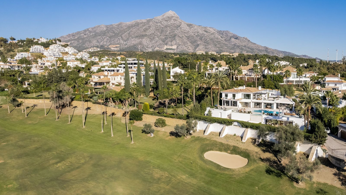 7 Bedroom Villa in Marbella - Photo 40