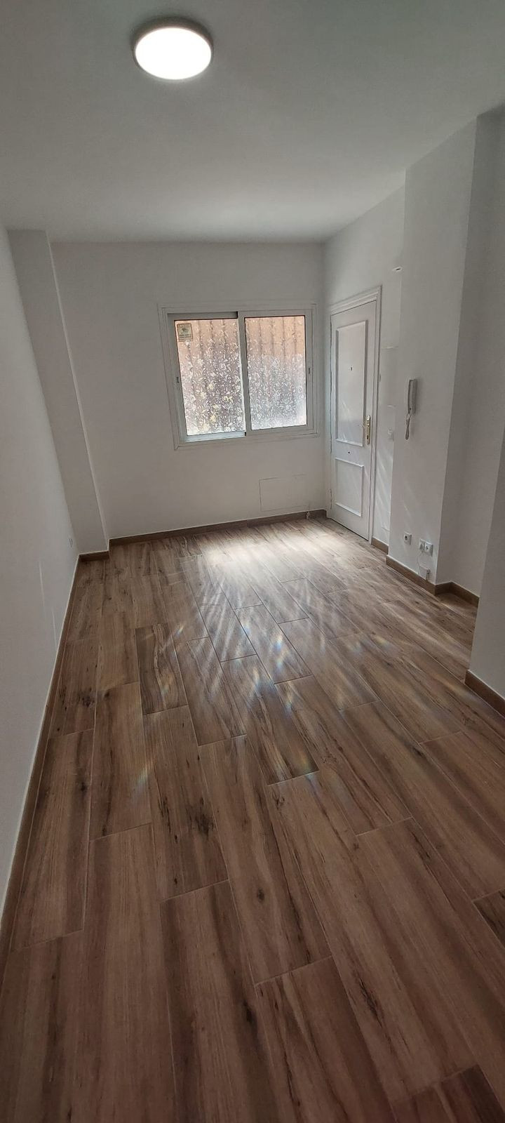 2 Bedroom Apartment in Fuengirola - Photo 4