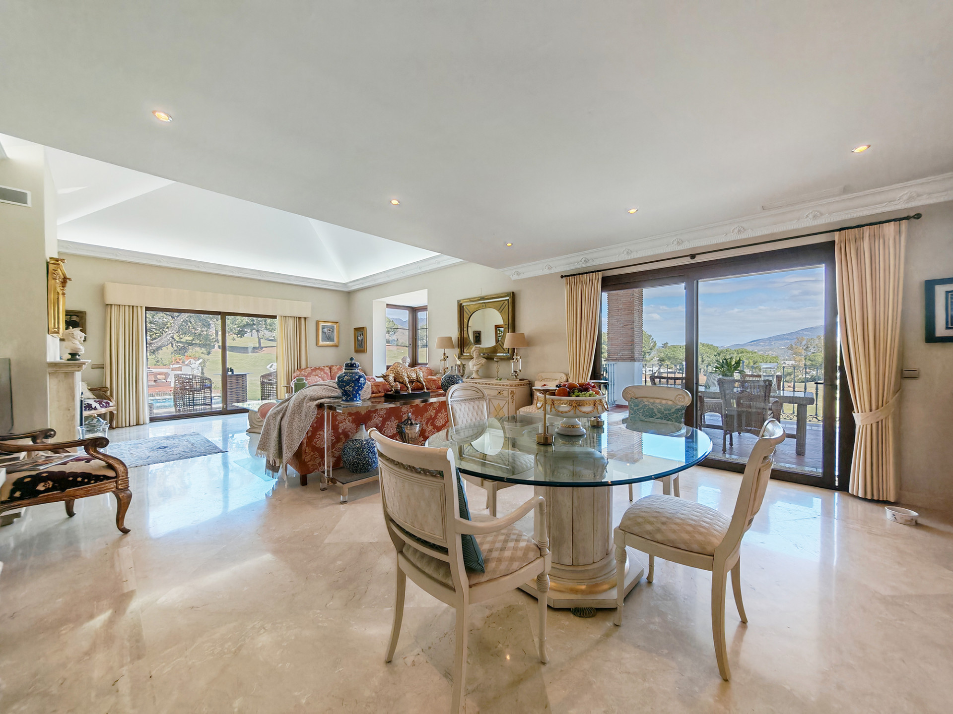 4 Bedroom Villa in Mijas - Photo 4