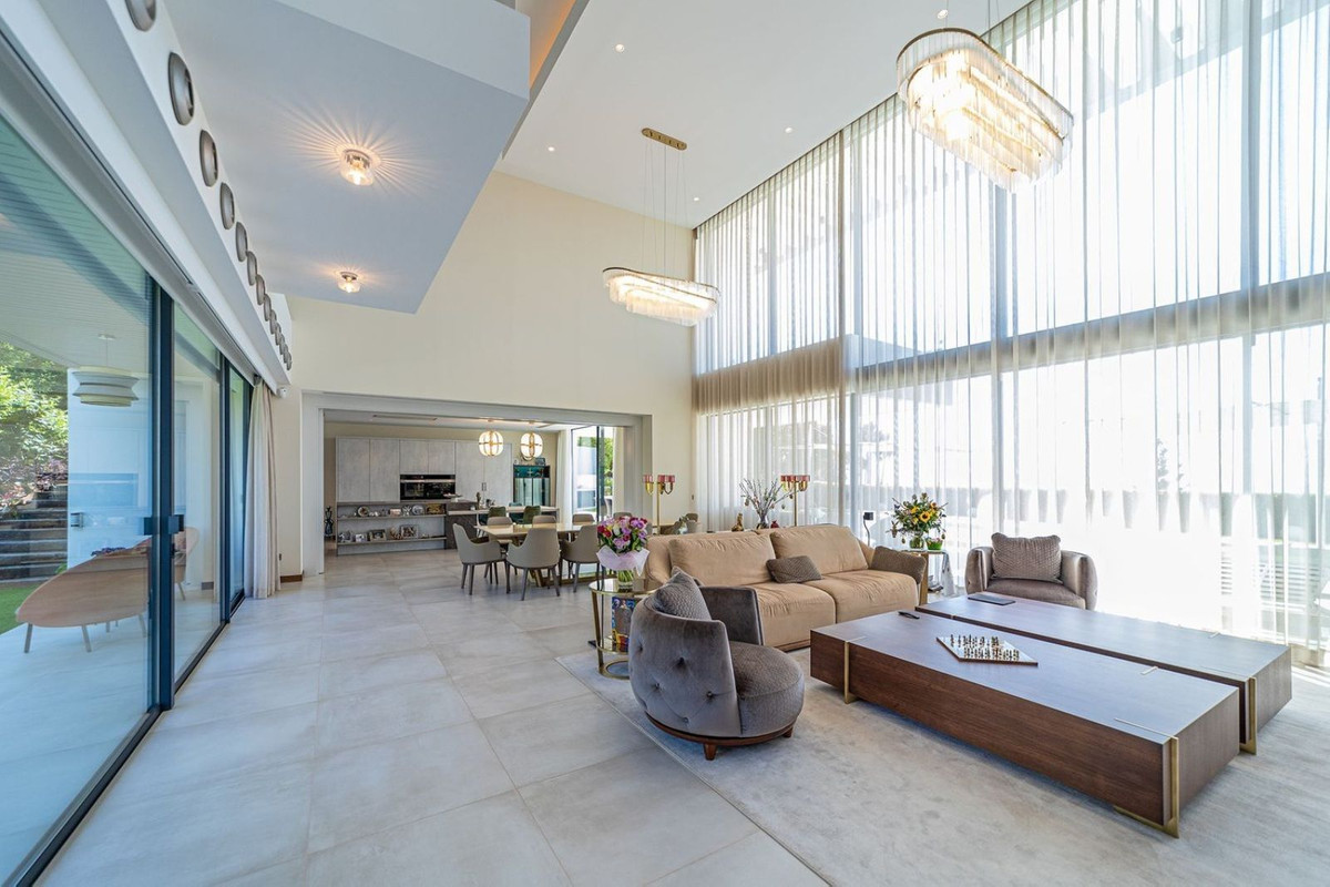 5 Bedroom Villa in Benahavís - Foto 4