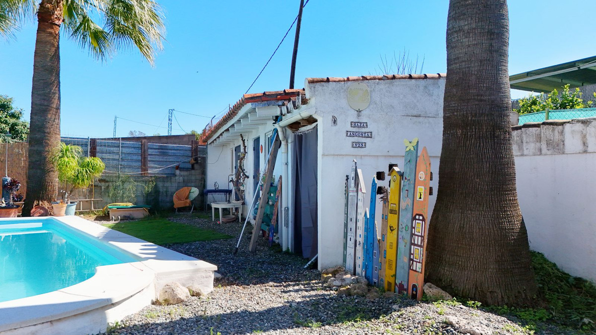 5 Bedroom Villa in Coín - Photo 5