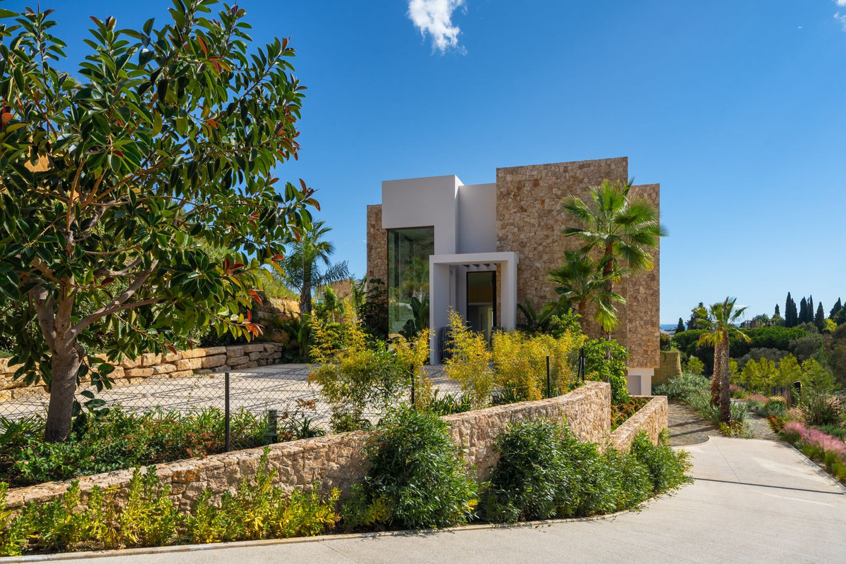5 Bedroom Villa in Marbella - Photo 28